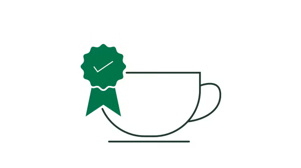 Ilustrație liniară a unei cești de cafea cu insignă verde de premiu